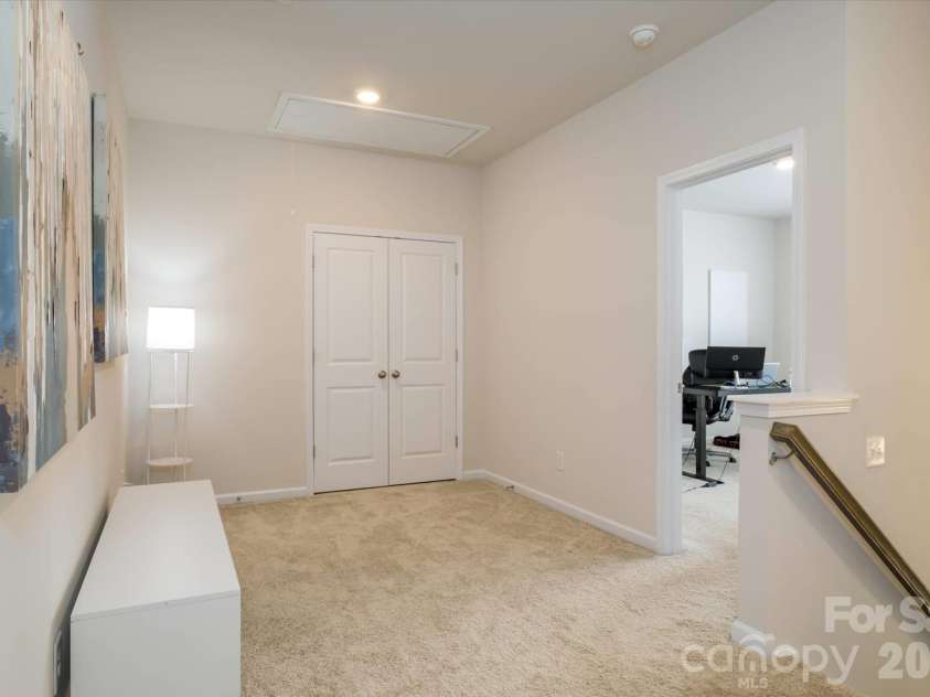 8156 Merryvale Lane, Charlotte, NC 28214.  MLS# CAR4361010, YatesRealty ID 6648. 