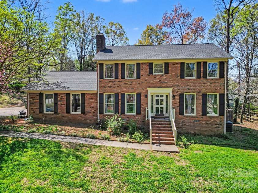 1560 Chatham Court, Concord, NC 28027.  MLS# CAR4360375, YatesRealty ID 6649. 