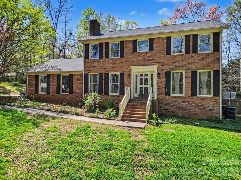 1560 Chatham Court, Concord, NC 28027.  MLS# CAR4360375, YatesRealty ID 6649. 