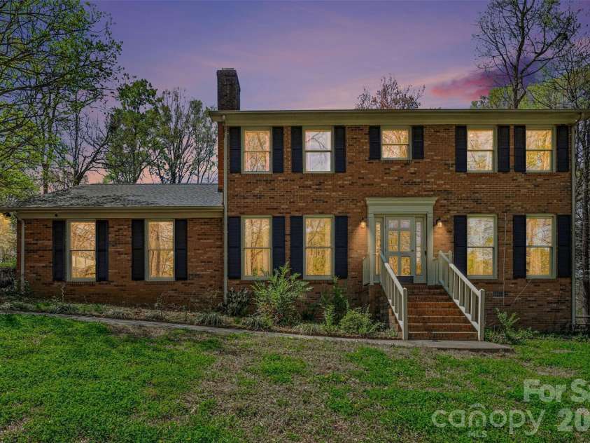 1560 Chatham Court, Concord, NC 28027.  MLS# CAR4360375, YatesRealty ID 6649. 