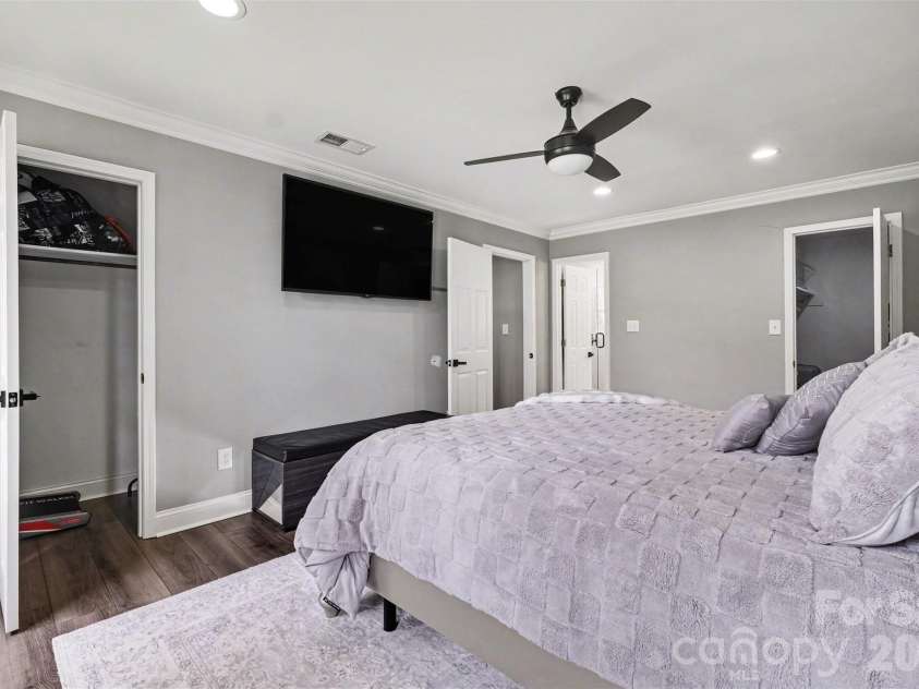 1560 Chatham Court, Concord, NC 28027.  MLS# CAR4360375, YatesRealty ID 6649. 
