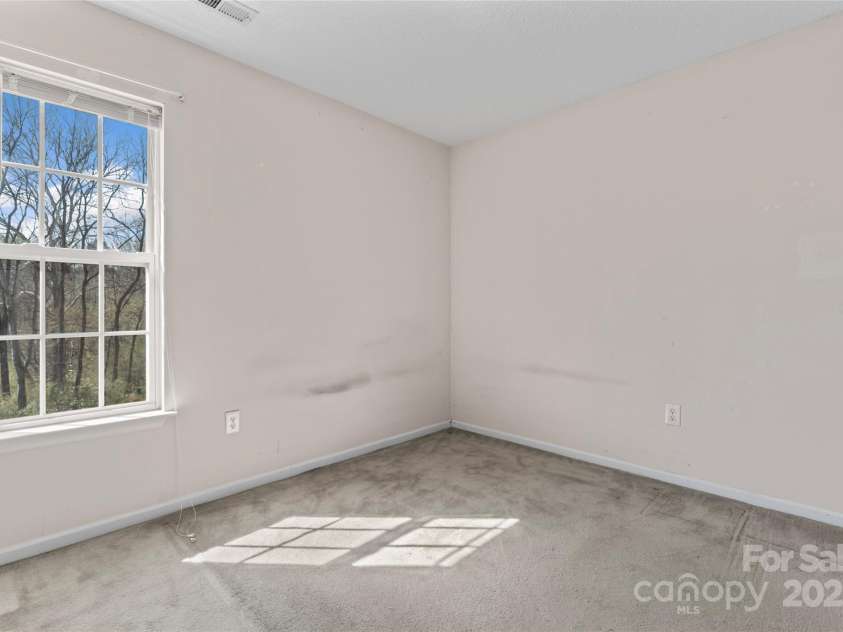 2802 Longspur Drive, Matthews, NC 28105.  MLS# CAR4219732, YatesRealty ID 6649. 