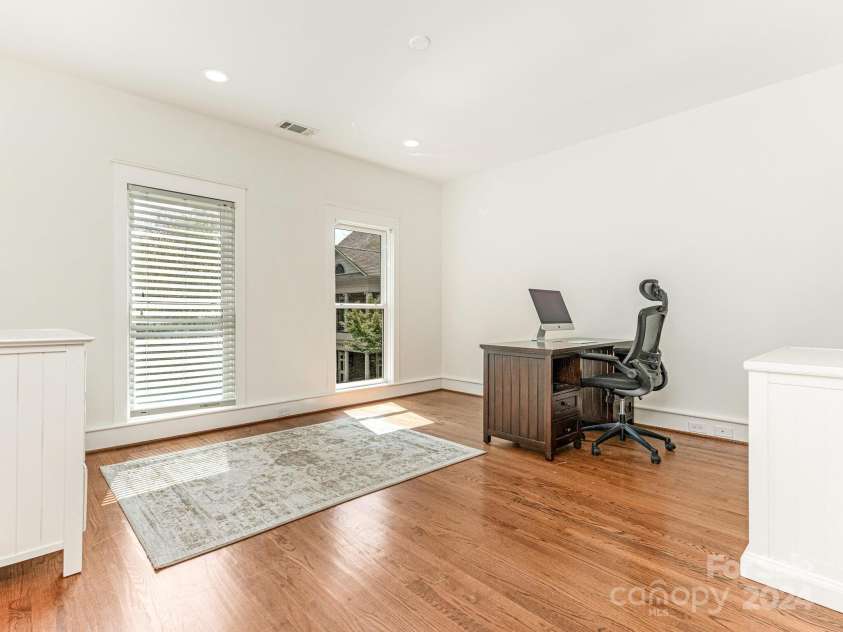 1218 Wareham Court, Charlotte, NC 28207.  MLS# CAR4177467, YatesRealty ID 665. Bedroom 2