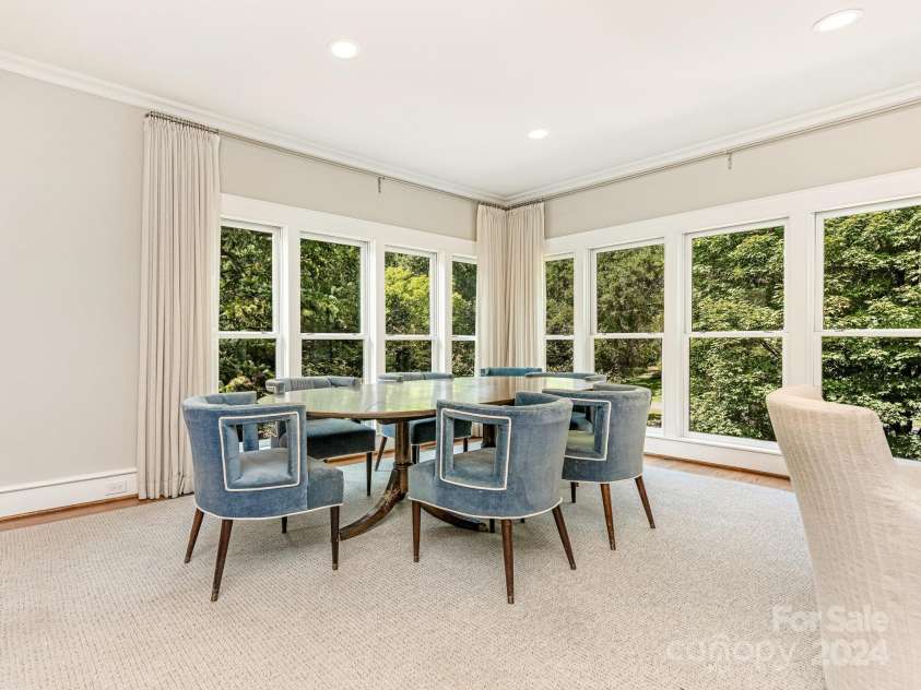 1218 Wareham Court, Charlotte, NC 28207.  MLS# CAR4177467, YatesRealty ID 665. Dining Room