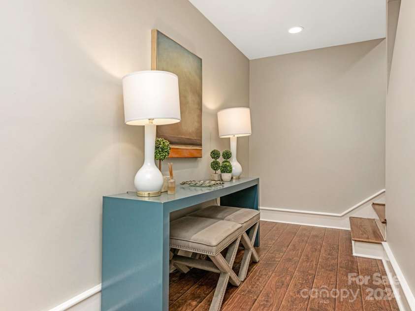 1218 Wareham Court, Charlotte, NC 28207.  MLS# CAR4177467, YatesRealty ID 665. Lower Level Hall