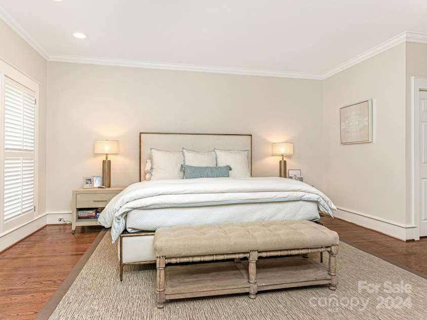 1218 Wareham Court, Charlotte, NC 28207.  MLS# CAR4177467, YatesRealty ID 665. Primary Bedroom