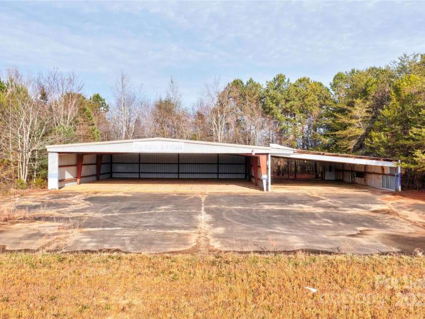 3809 Polkville Road, Shelby, NC 28150.  MLS# CAR4327106, YatesRealty ID 665. Airplane Hangar