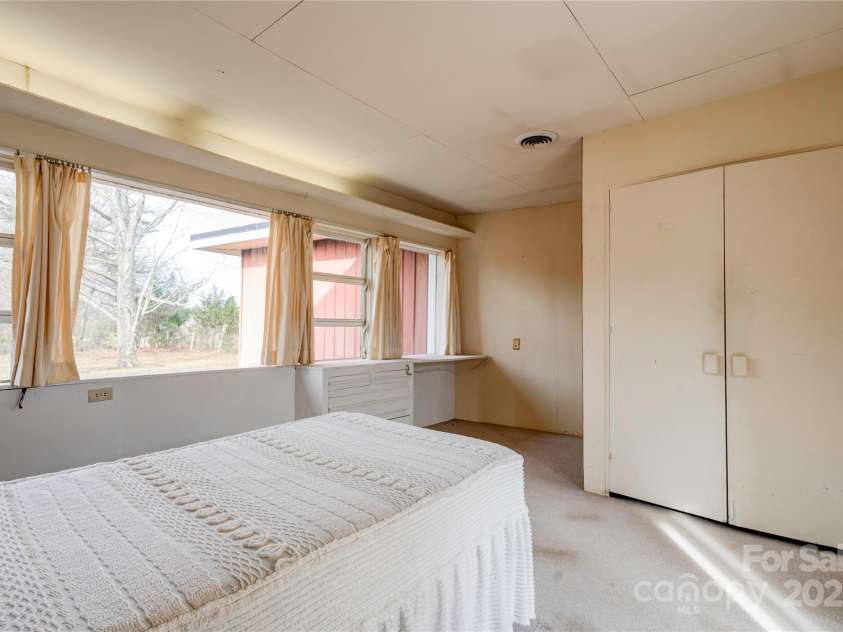 3809 Polkville Road, Shelby, NC 28150.  MLS# CAR4327106, YatesRealty ID 665. Bedroom 2