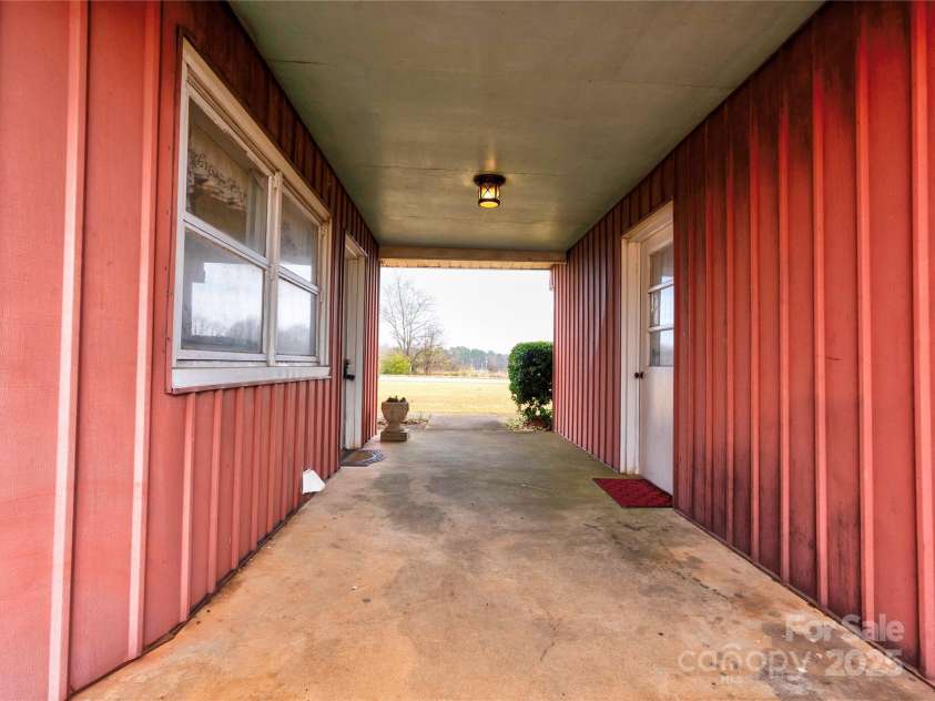 3809 Polkville Road, Shelby, NC 28150.  MLS# CAR4327106, YatesRealty ID 665. Breezeway