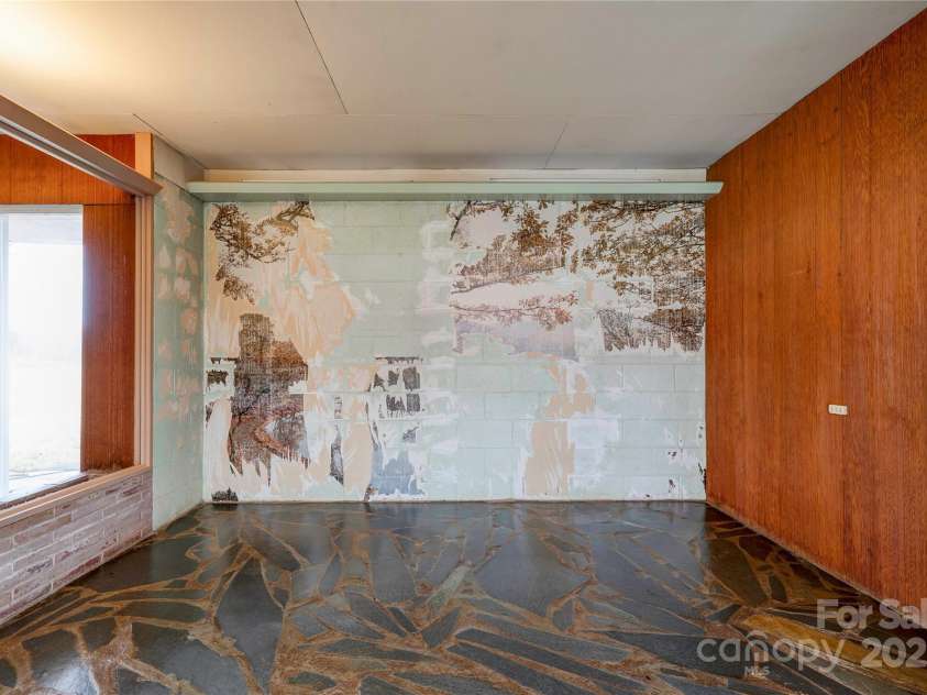 3809 Polkville Road, Shelby, NC 28150.  MLS# CAR4327106, YatesRealty ID 665. Dining Room