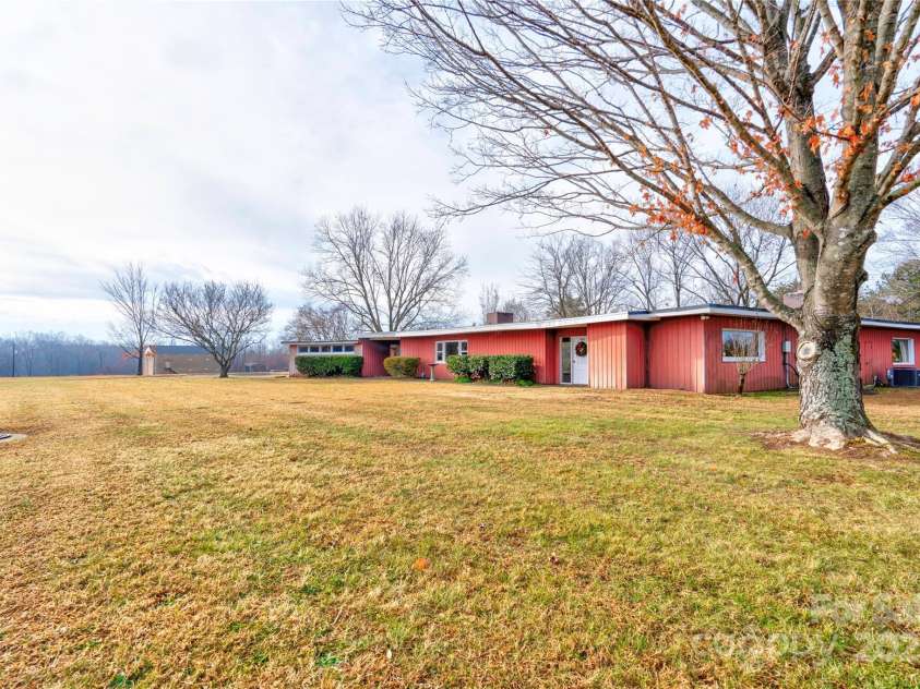 3809 Polkville Road, Shelby, NC 28150.  MLS# CAR4327106, YatesRealty ID 665. Front Right