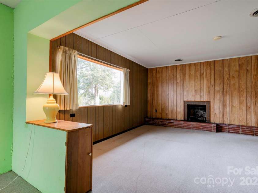 3809 Polkville Road, Shelby, NC 28150.  MLS# CAR4327106, YatesRealty ID 665. Primary Bedroom