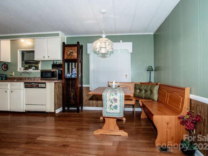 2144 Newhart Road, Charlotte, NC 28214.  MLS# CAR4245838, YatesRealty ID 6650. 