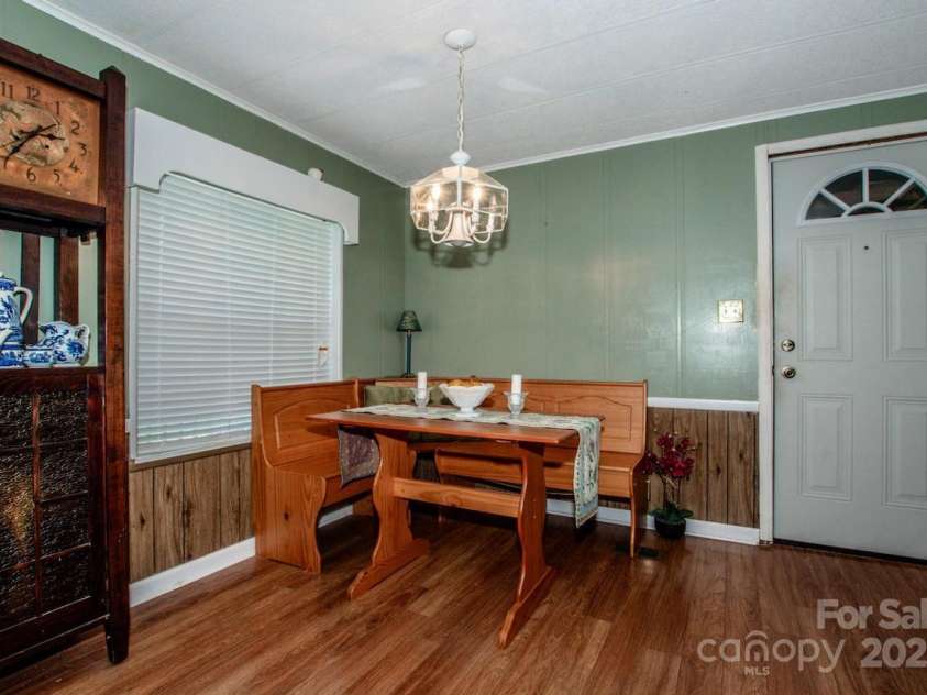 2144 Newhart Road, Charlotte, NC 28214.  MLS# CAR4245838, YatesRealty ID 6650. 