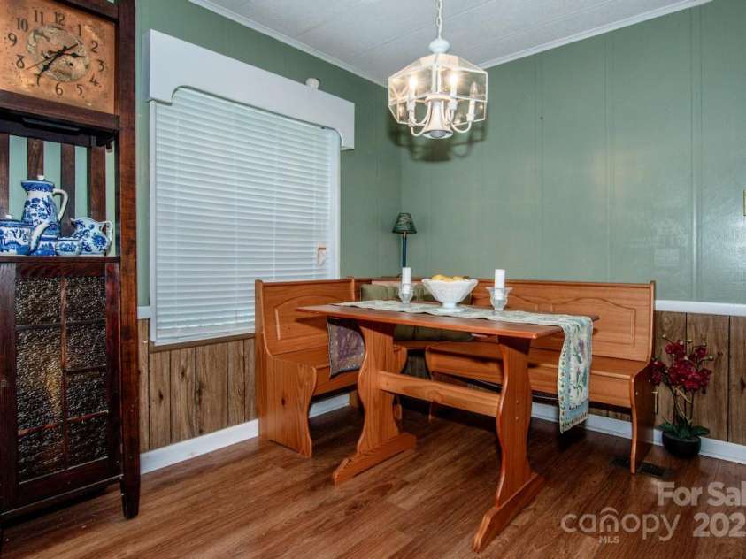 2144 Newhart Road, Charlotte, NC 28214.  MLS# CAR4245838, YatesRealty ID 6650. 