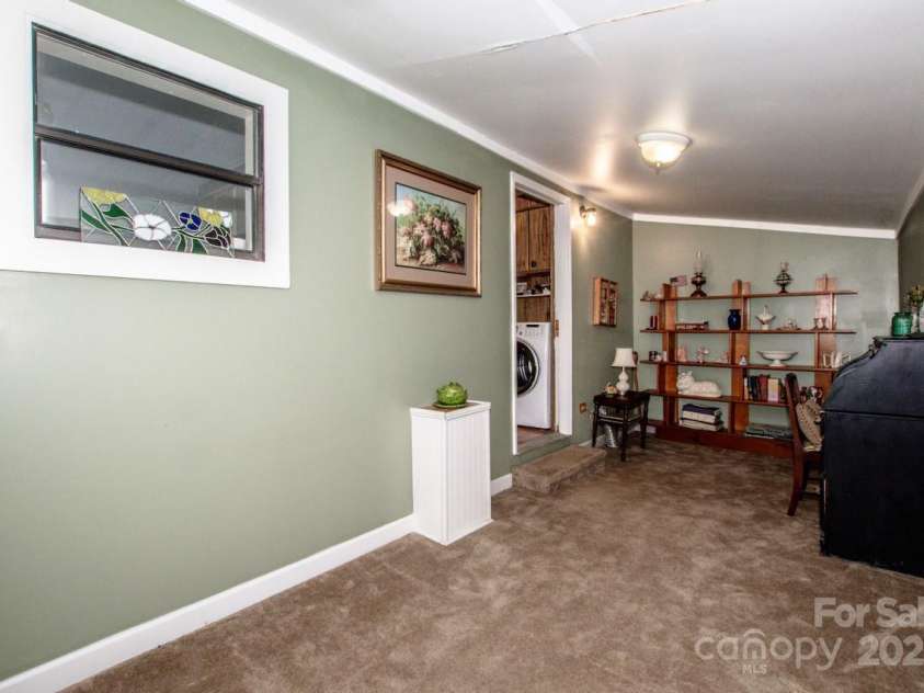 2144 Newhart Road, Charlotte, NC 28214.  MLS# CAR4245838, YatesRealty ID 6650. 