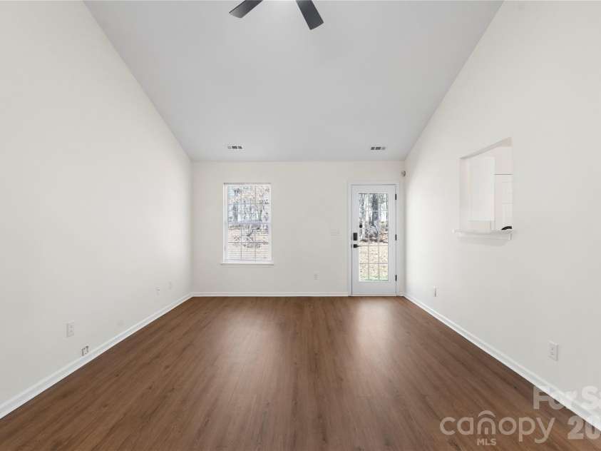 11434 Northwoods Forest Drive, Charlotte, NC 28214.  MLS# CAR4358069, YatesRealty ID 6651. 