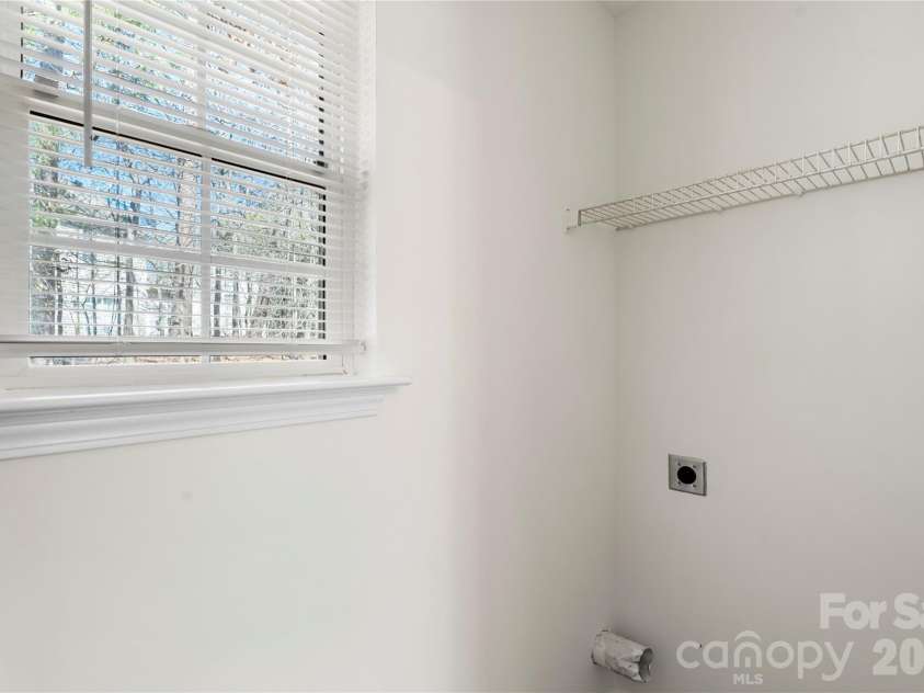 11434 Northwoods Forest Drive, Charlotte, NC 28214.  MLS# CAR4358069, YatesRealty ID 6651. 