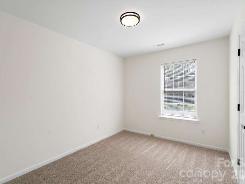 11434 Northwoods Forest Drive, Charlotte, NC 28214.  MLS# CAR4358069, YatesRealty ID 6651. 