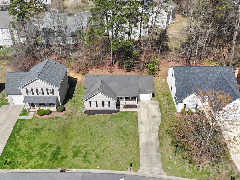 11434 Northwoods Forest Drive, Charlotte, NC 28214.  MLS# CAR4358069, YatesRealty ID 6651. 