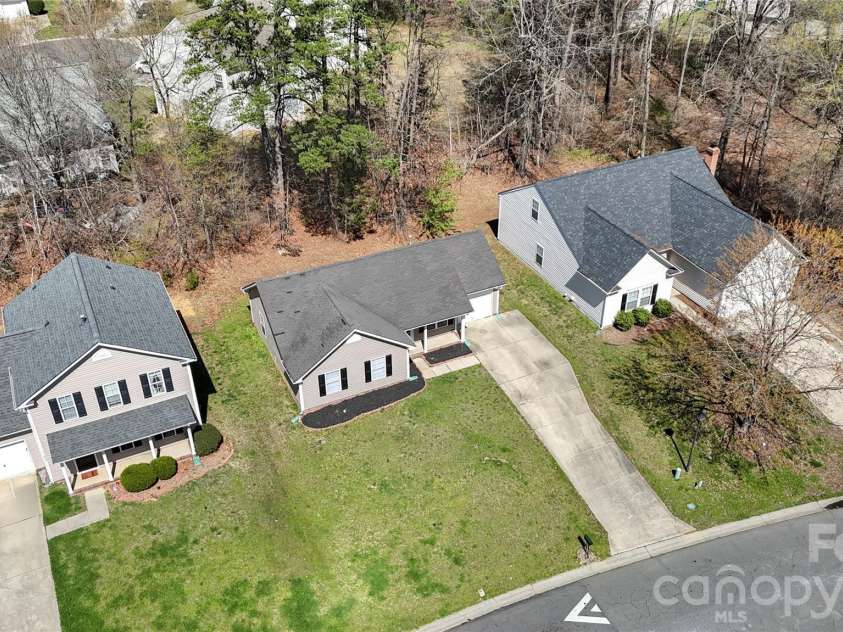 11434 Northwoods Forest Drive, Charlotte, NC 28214.  MLS# CAR4358069, YatesRealty ID 6651. 
