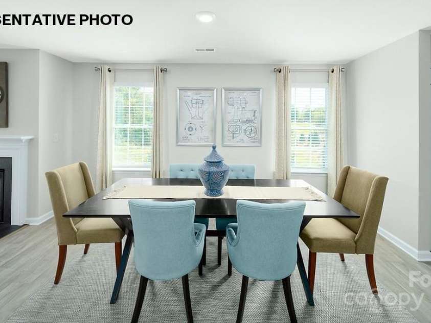 894 Two Brothers Lane, York, SC 29745.  MLS# CAR4235859, YatesRealty ID 6651. Dining area