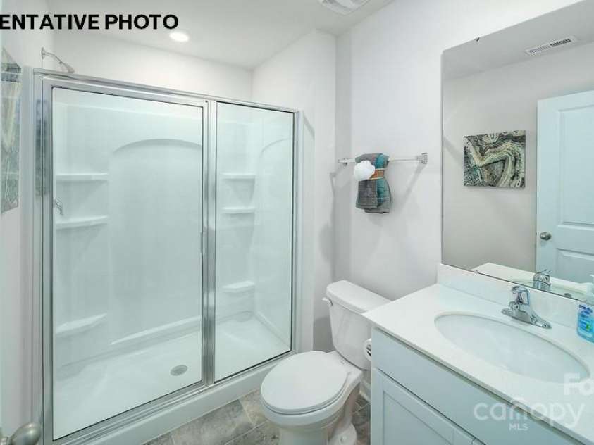 894 Two Brothers Lane, York, SC 29745.  MLS# CAR4235859, YatesRealty ID 6651. Guest Full Bathroom- main level