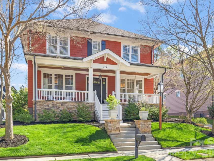 228 Wendover Hill Court, Charlotte, NC 28211.  MLS# CAR4360793, YatesRealty ID 6653. 