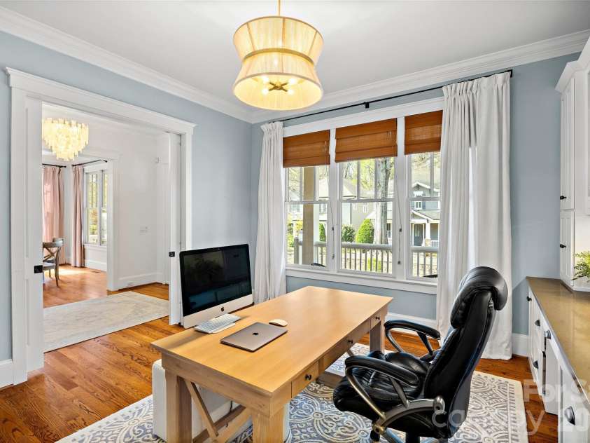 228 Wendover Hill Court, Charlotte, NC 28211.  MLS# CAR4360793, YatesRealty ID 6653. 