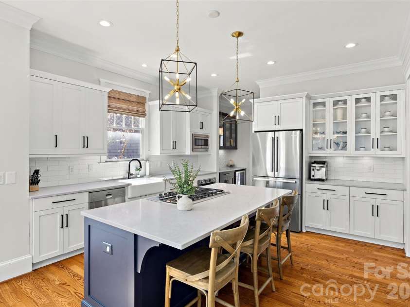 228 Wendover Hill Court, Charlotte, NC 28211.  MLS# CAR4360793, YatesRealty ID 6653. 