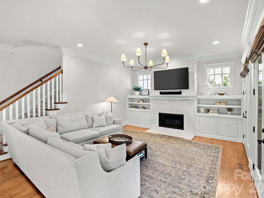 228 Wendover Hill Court, Charlotte, NC 28211.  MLS# CAR4360793, YatesRealty ID 6653. 