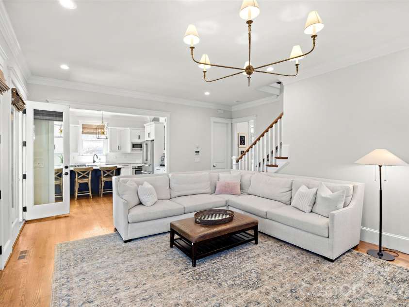 228 Wendover Hill Court, Charlotte, NC 28211.  MLS# CAR4360793, YatesRealty ID 6653. 