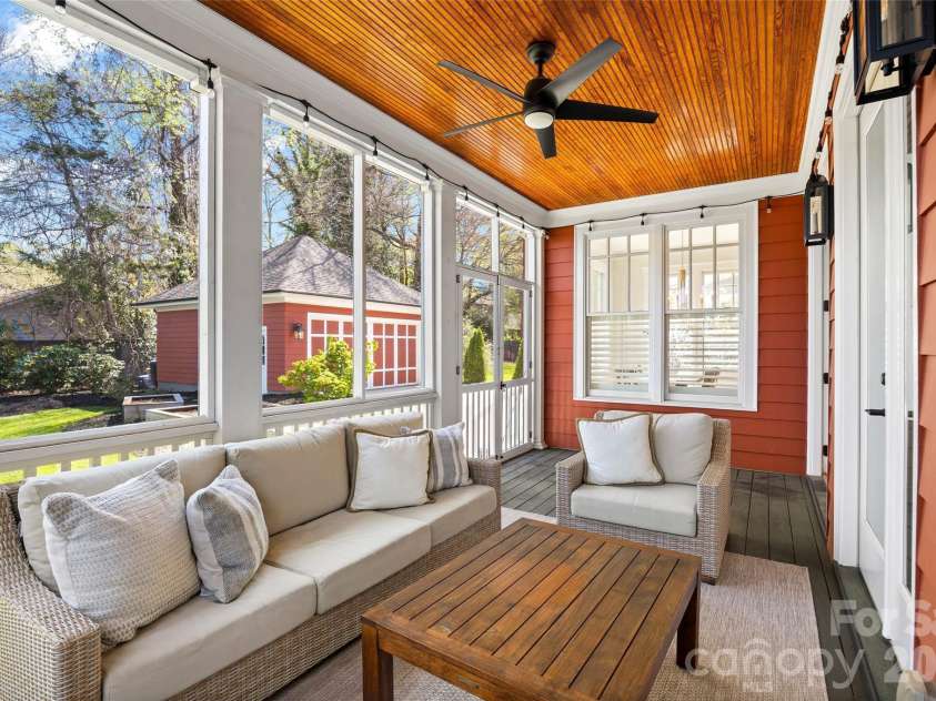 228 Wendover Hill Court, Charlotte, NC 28211.  MLS# CAR4360793, YatesRealty ID 6653. 