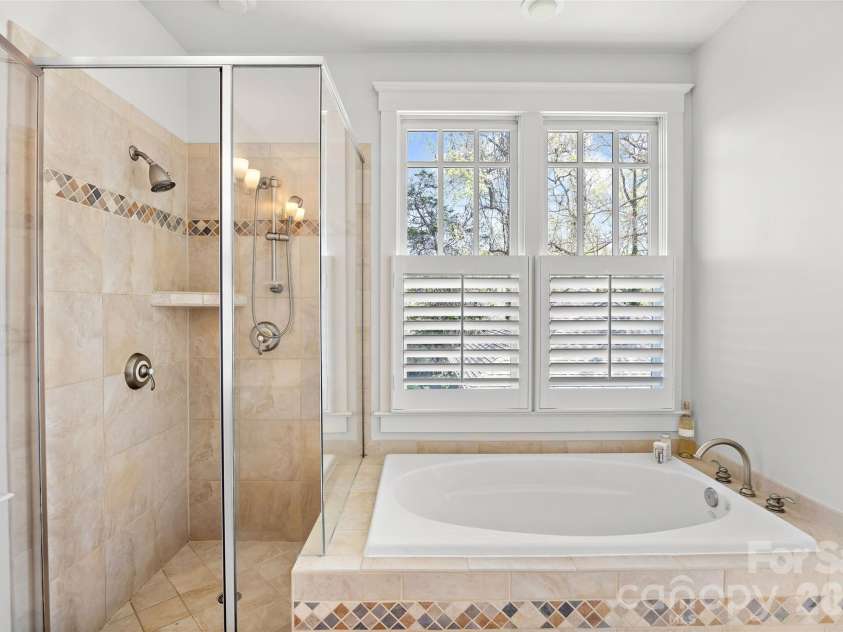228 Wendover Hill Court, Charlotte, NC 28211.  MLS# CAR4360793, YatesRealty ID 6653. 