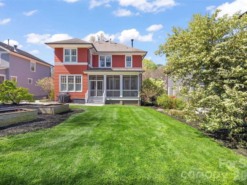 228 Wendover Hill Court, Charlotte, NC 28211.  MLS# CAR4360793, YatesRealty ID 6653. 
