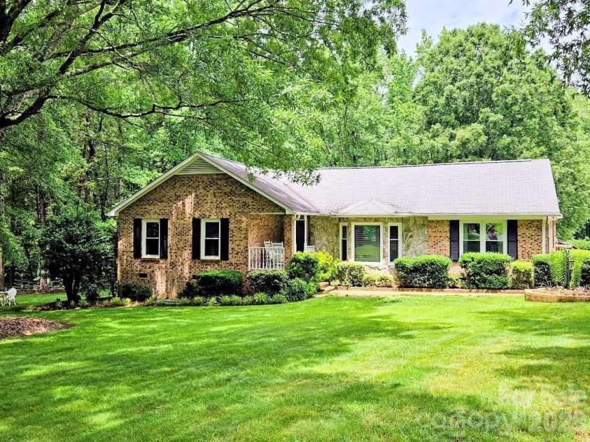 7712 Old Waxhaw Monroe Road, Waxhaw, NC 28173.  MLS# CAR4388099, YatesRealty ID 6654. 