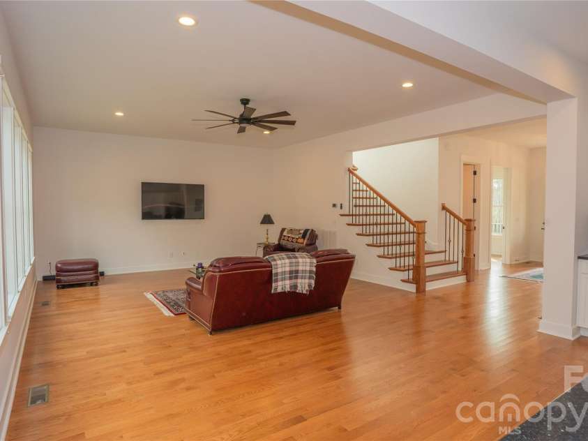 6178 Chimney Bluff Road, Lancaster, SC 29720.  MLS# CAR4333753, YatesRealty ID 6658. 