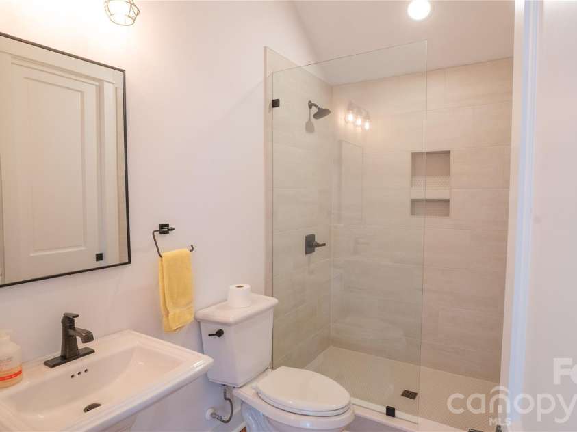 6178 Chimney Bluff Road, Lancaster, SC 29720.  MLS# CAR4333753, YatesRealty ID 6658. 