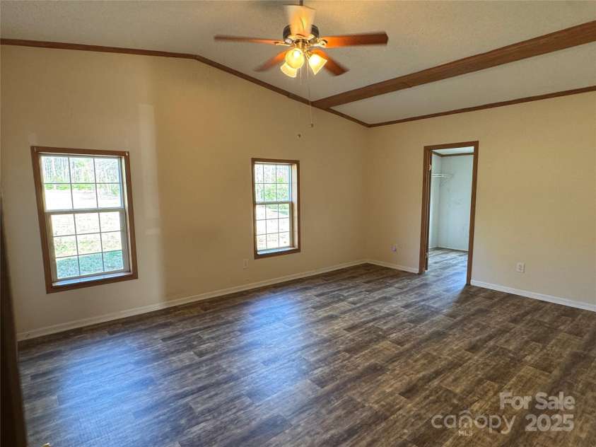 196 Cindy Lane, Kings Mountain, NC 28086.  MLS# CAR4245186, YatesRealty ID 6659. Large Primary Bedroom