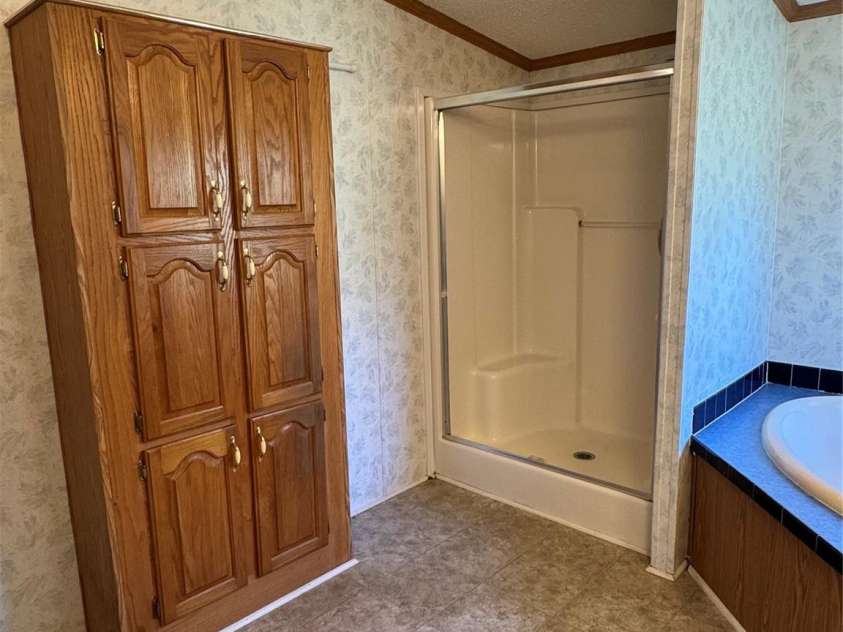 196 Cindy Lane, Kings Mountain, NC 28086.  MLS# CAR4245186, YatesRealty ID 6659. Primary Bath Shower