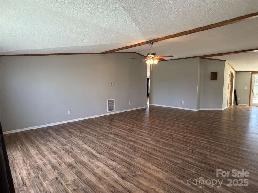 196 Cindy Lane, Kings Mountain, NC 28086.  MLS# CAR4245186, YatesRealty ID 6659. View of Great Room from front door.