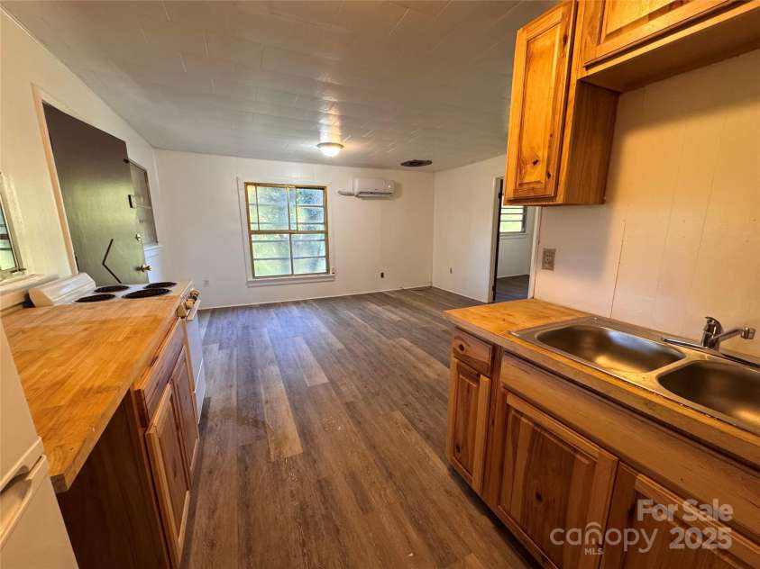 84 Pelohi Cove Road, Bryson City, NC 28713.  MLS# CAR4295902, YatesRealty ID 666. 