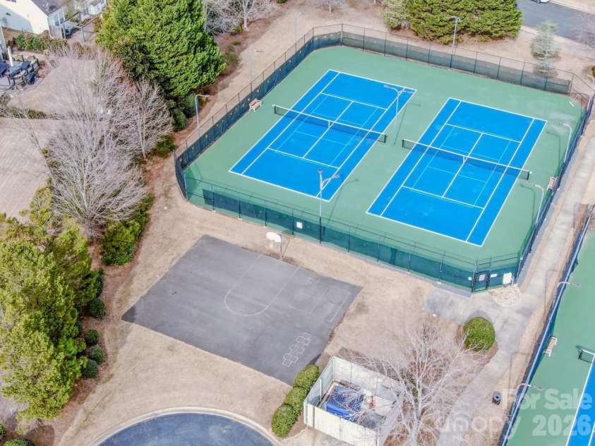 3233 Mannington Drive, Charlotte, NC 28270.  MLS# CAR4414989, YatesRealty ID 6660. 