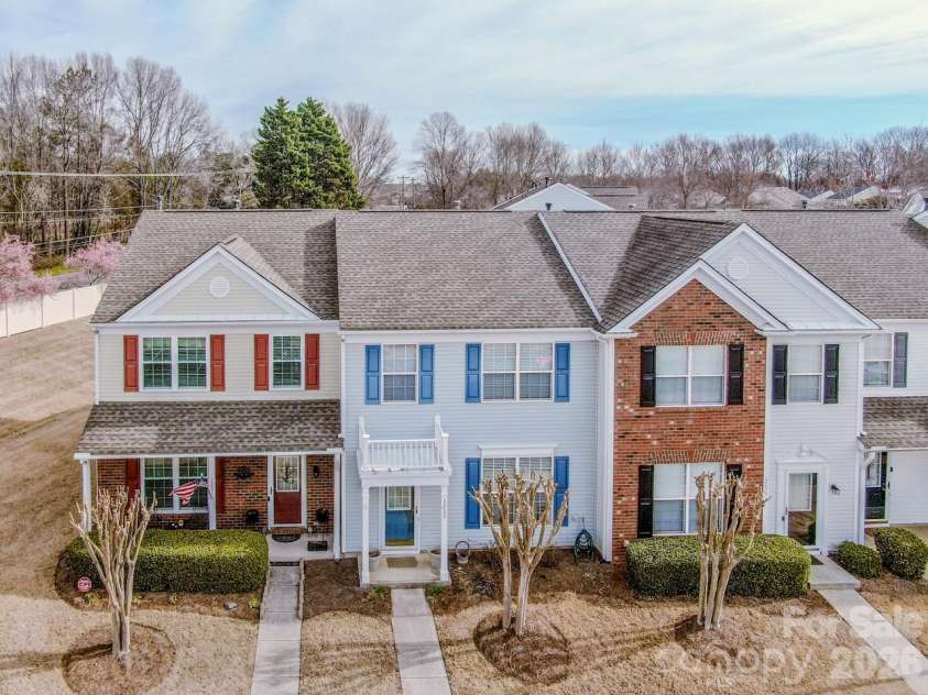 3233 Mannington Drive, Charlotte, NC 28270.  MLS# CAR4414989, YatesRealty ID 6660. 