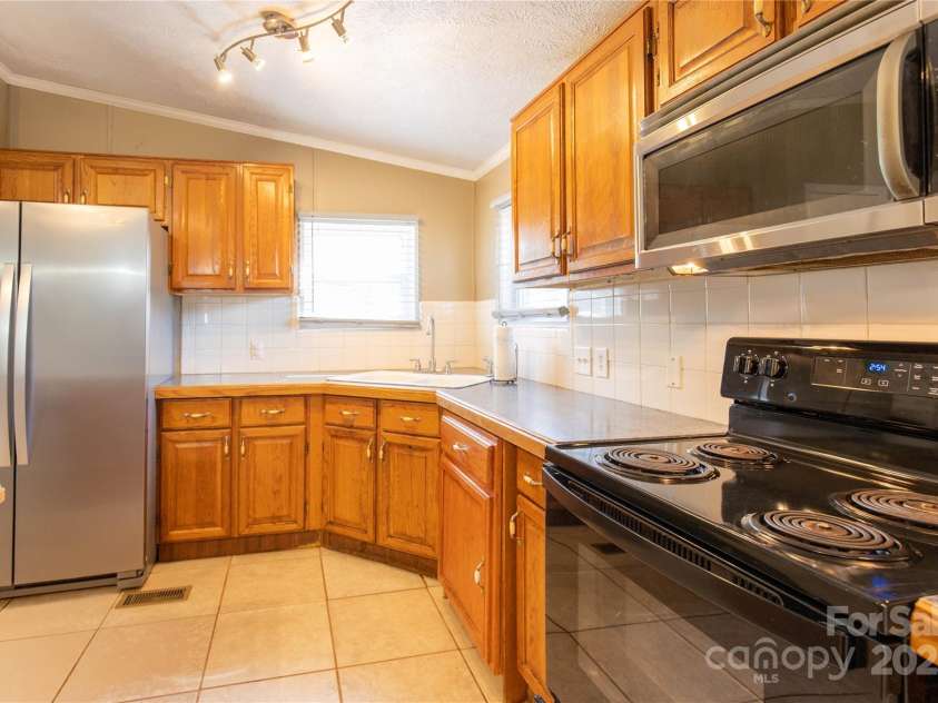 5212 Old Concord Road, Salisbury, NC 28146.  MLS# CAR4233908, YatesRealty ID 6661. 