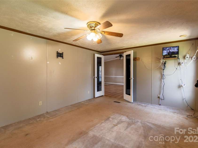 5212 Old Concord Road, Salisbury, NC 28146.  MLS# CAR4233908, YatesRealty ID 6661. 