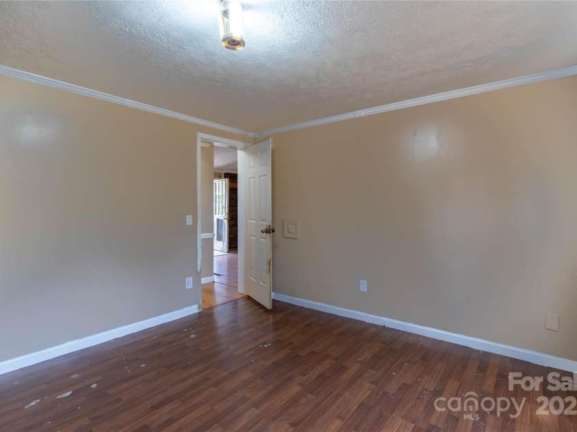 5212 Old Concord Road, Salisbury, NC 28146.  MLS# CAR4233908, YatesRealty ID 6661. 