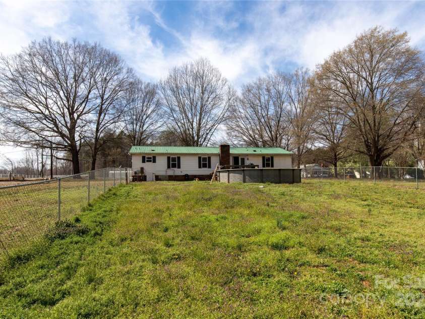 5212 Old Concord Road, Salisbury, NC 28146.  MLS# CAR4233908, YatesRealty ID 6661. 