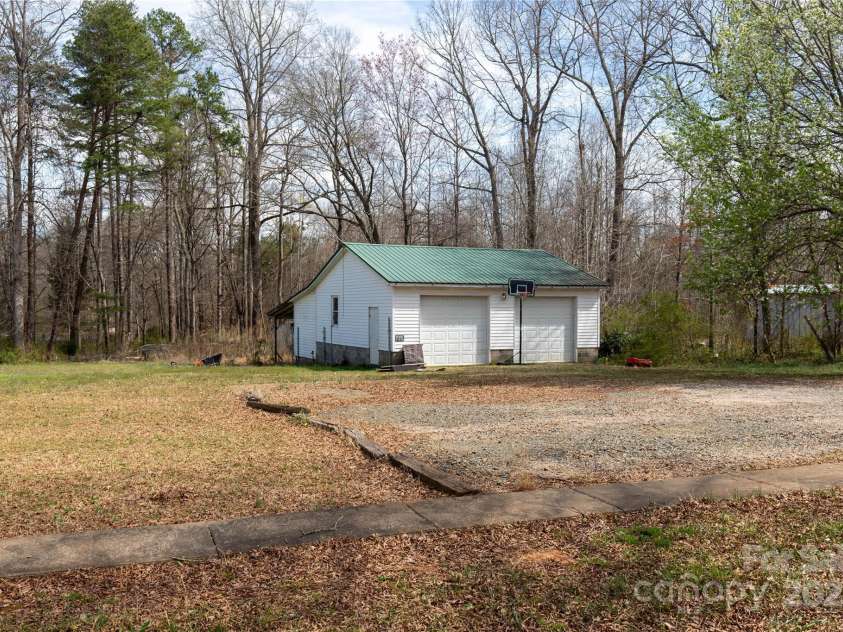 5212 Old Concord Road, Salisbury, NC 28146.  MLS# CAR4233908, YatesRealty ID 6661. 