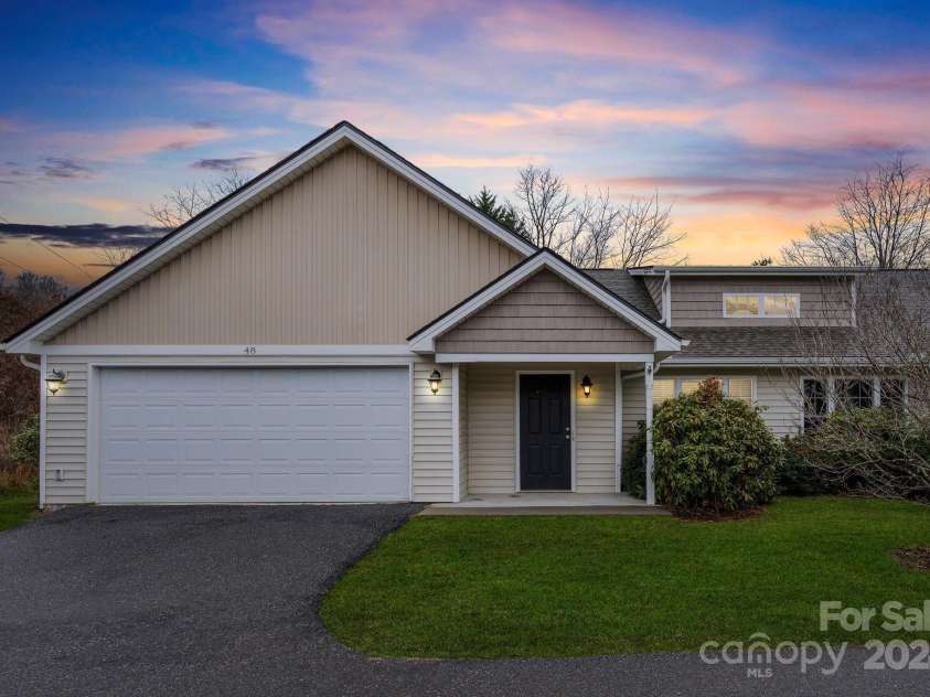 48 Locole Drive, Arden, NC 28704.  MLS# CAR4206921, YatesRealty ID 6662. 
